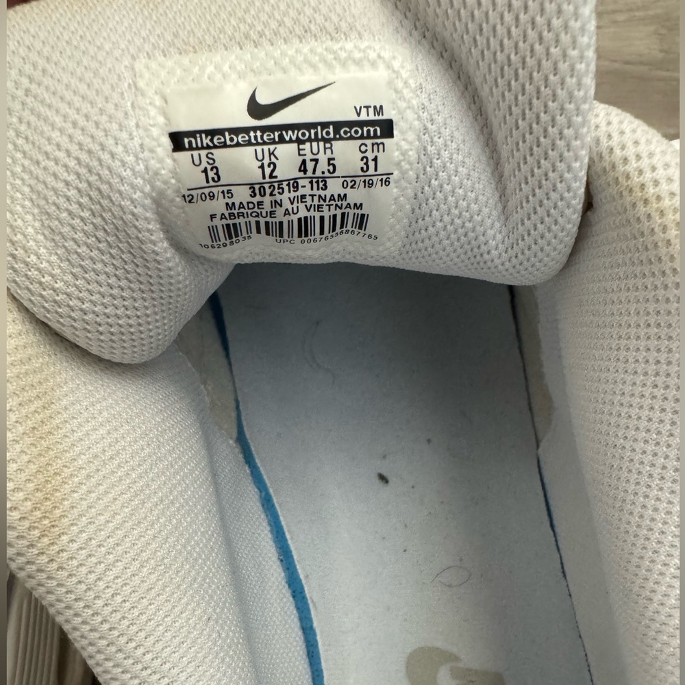 Nike Air Max 90's Triple White - Picture 9 of 9